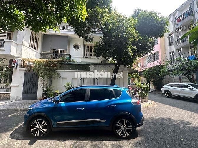 VinFast VFe34 2022 - 10871 km