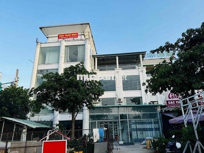 cho thuê nhà mặt tiền Nguyễn Văn Linh 14.5x20 -4 tầng lầu