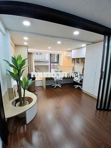 Xe Hơi, Cách Mặt tiền 20m Trần Quý Quận 11