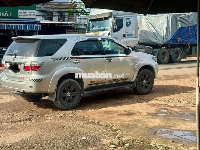 Toyota Fortuner 2009 2.5G - 280000 km