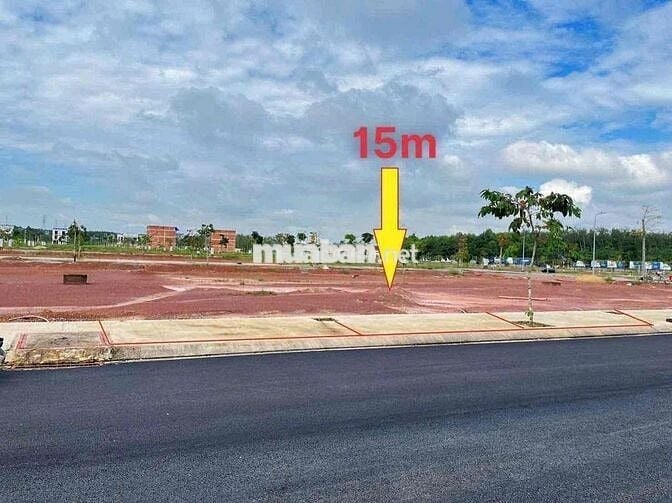 dân kí gửi vài lô cuối ngay trung tâm hành chính giá 110tr bao tất