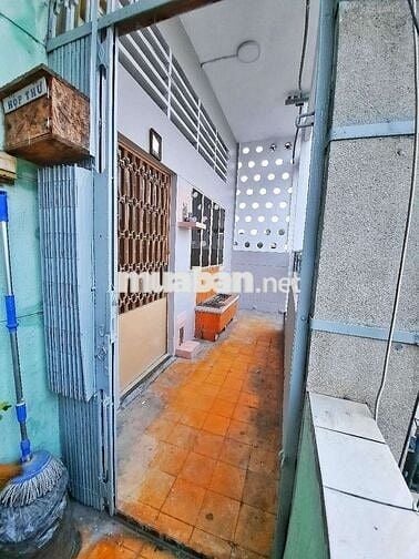 Bán CCHC hẻm 136 Nguyễn Tri Phương, phường An Đông (P9, Q5)