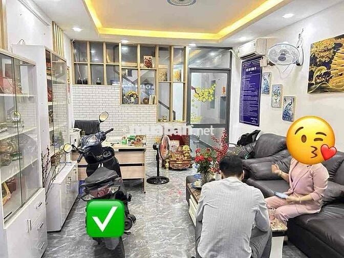 MT NGUYỄN PHÚC CHU, PHƯỜNG 15 TÂN BÌNH - NHÀ 2TẦNG - RẼ HƠN THỊ TRUONG