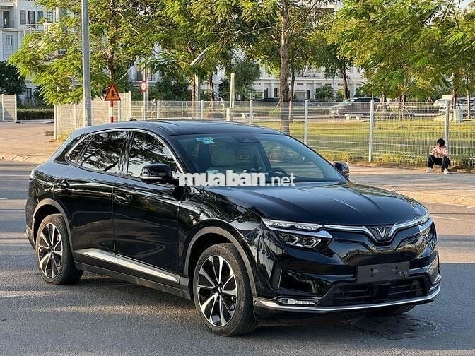 VF8 Plus 2023 Mua Pin Catl hiamr 70tr đổi xe xăng