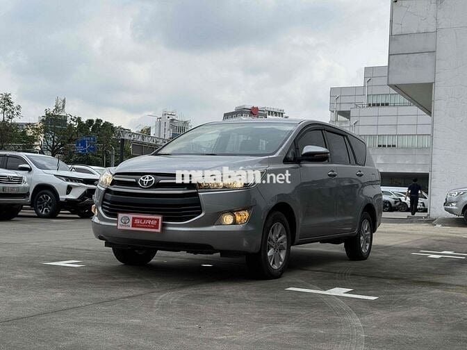 Toyota Innova 2020 E 2.0 MT - Số Sàn - Xe Tại Hãng