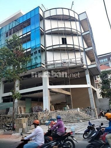 cho thuê tòa nhà văn phòng Góc Hai mặt tiền đường Cao Thắng q3 Giá tốt