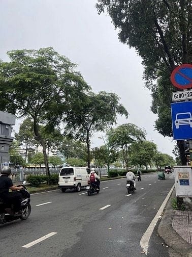 Bán nhà Mặt Tiền Đường 338 Cộng Hoà -C1 p13Q. TB dt: 6.9 x 25 giá 41.5