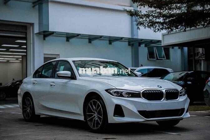 BMW 3 Series 2024 320i Sport Line - 9999 km