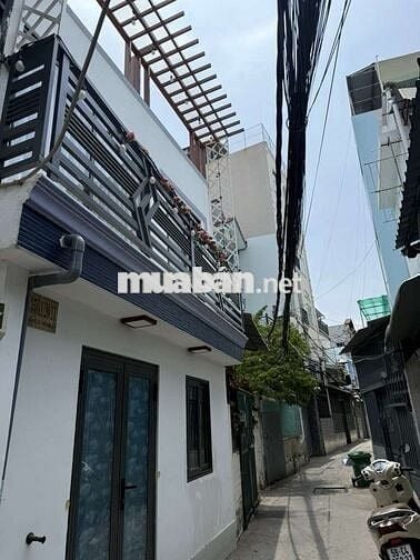 BÁN NHÀ HẺM XE HƠI TRUNG TÂM QUẬN 7,MỚI VÀO Ở NGAY