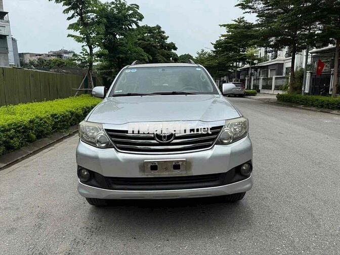 Toyota Fortuner 2013  bản 2.7V 4x2 AT