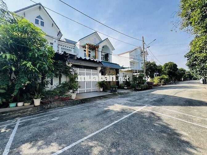 HÀNG THƠM ĐẦU TƯ_GIÁ CHỐT NÓNG LÔ ĐẤT KHU BIỆT THỰ LINH TRUNG_8x21.5m