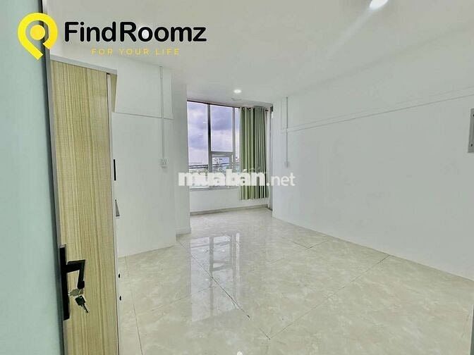 KHAI TRƯƠNG TÒA VIEWS KÍNH NGAY ĐẠI HỌC CÔNG NGHIỆP CƠ SỞ 2