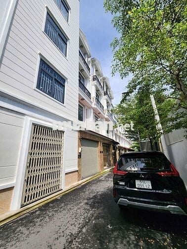 CHO THUÊ NHÀ HẺM XE HƠI NGAY CẦU ĐÚC NHỎ QL 13