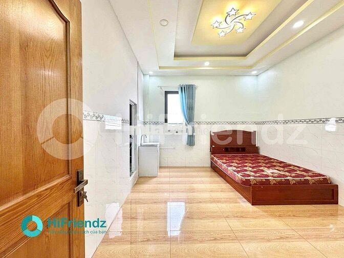 Cho Thuê Phòng Có Cửa Sổ trời Gần Luỹ Bán Bích, Âu Cơ, Văn Hiến,ĐầmSen