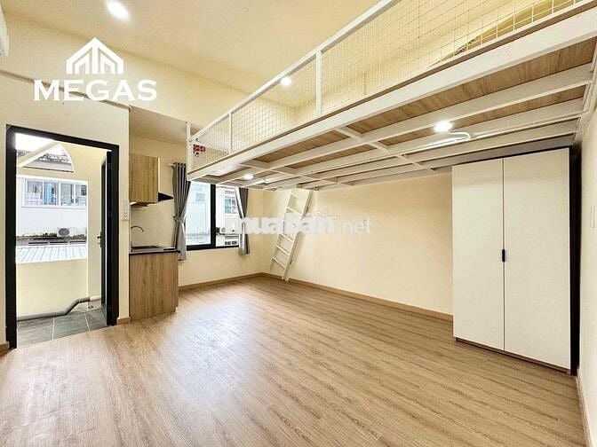 CĂN HỘ CÓ GÁC BANCONG 45m2 - NGAY GẦN VÒNG XOAY DÂN CHỦ, CAO THẮNG