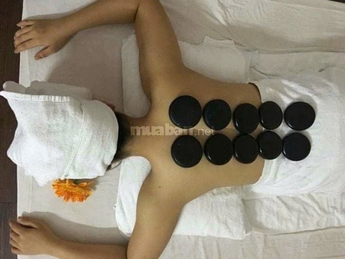 Em nhận massage trị liệu cổ vai gáy, Body tinh dầu
