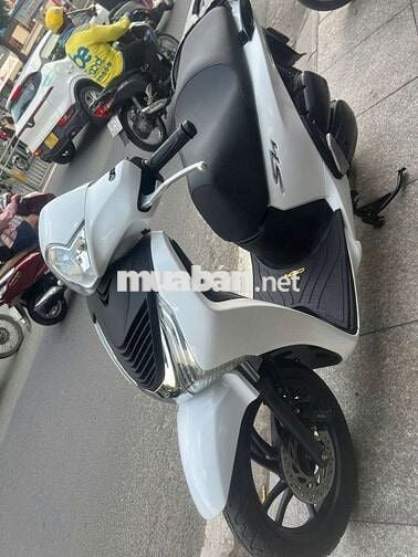 Honda SH 150 2015 mới 90% Bstp chính chủ