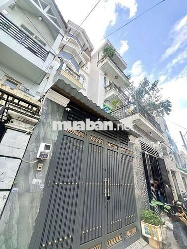 Mái ấm đẹp 4 tầng 60m2 dọn vào ở ngay gần Lê Văn Quới