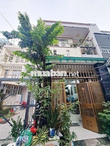 🔥 HÀNG HÓT – GẦN CHỢ LÊ VĂN QUỚI, BTĐ
🚗 53m² (4 x 13.5)💰 Chỉ 3.9 tỷ