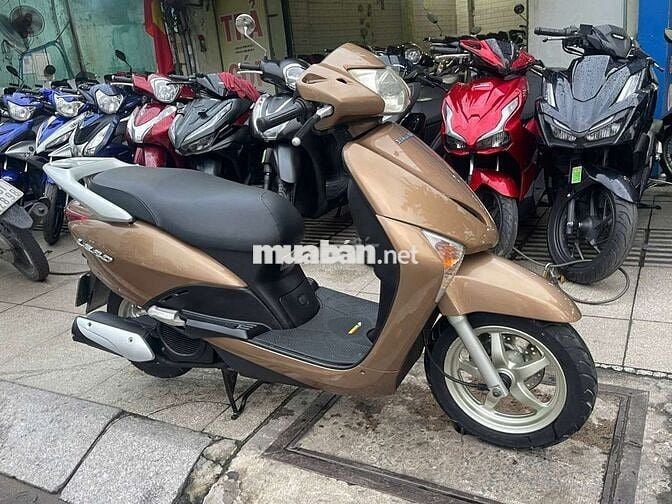 Honda lead FI 2012 mới 90% biển số thành phố