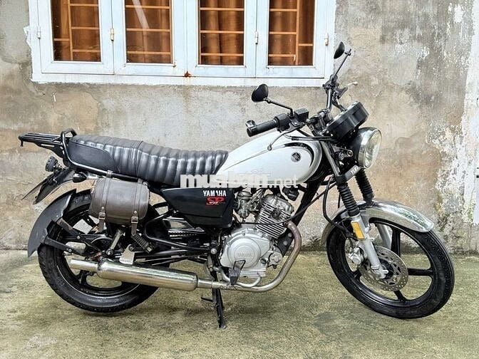 Yamaha YB125 SP màu trắng chính chủ.