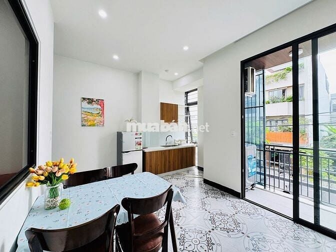 CĂN 1PN FULL NỘI THẤT NGAY CẦU HOÀ XUÂN BAN CÔNG RỘNG