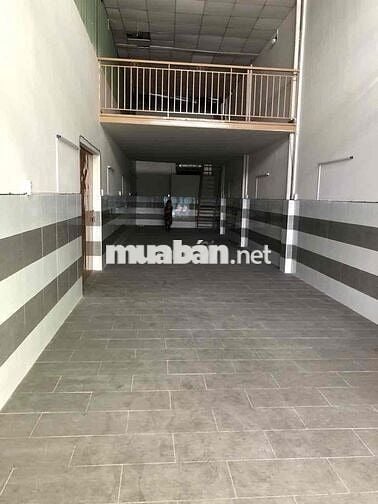 Cho thuê nhà xưởng Bình Tân, 100m2, xe tải vào được, có gác lửng