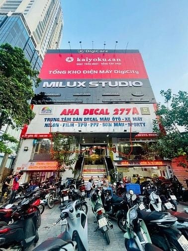 Cho thuê tầng 2&3 làm showroom- văn phòng, tại số 277 Nguyễn Trãi