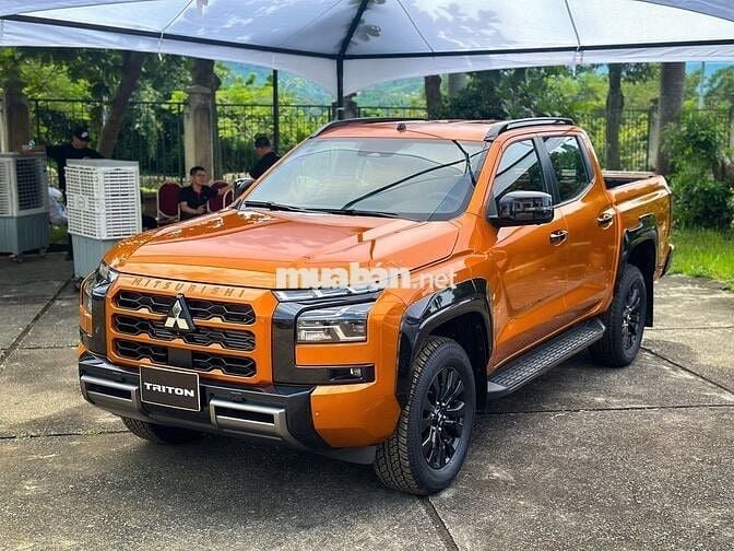 Mitsubishi Triton MỚI 100% + TRƯỚC BẠ + QUÀ TẶNG