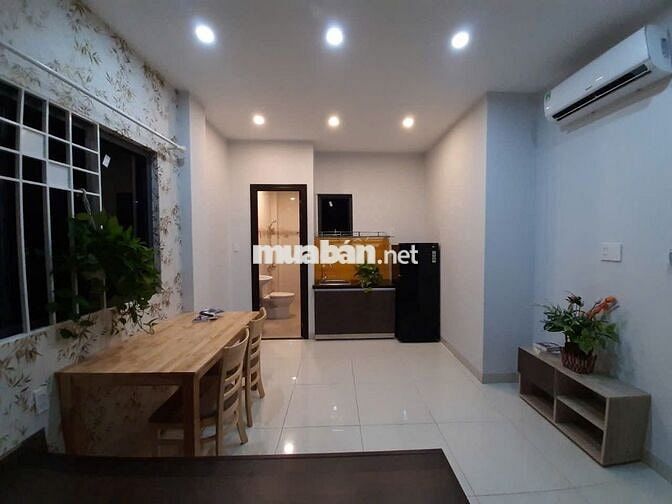 Căn hộ view CV thoáng mát, an ninh, mới XD. Cách cầu vượt Cây Gõ 200m.