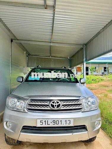 Toyota Fortuner 2012 2.5G 4x2 - 120000 km