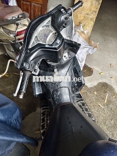 Cần bán xe airblade đời 2015 đi hơn 15 vạn