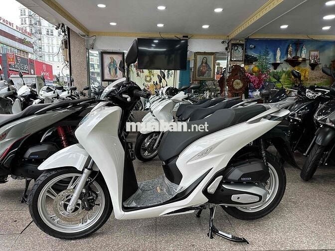 SH 125i 2022 Trắng Smartkey HSCT Sang Tên Liền