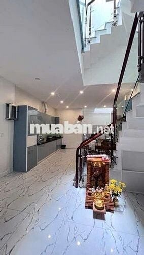 11 tỷ tl đg hoàng văn thụ tân bình dt 4,5x16,6 nhà 3 tầng 4pn 4wc