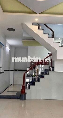 Cho thuê nhà mặt tiền đường hiệp thành, q12
DT: 4x 15 m.