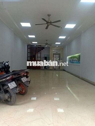 Nhà phố Nguyễn Khang - Dt 68m2 x 7 tầng có Thang Máy đủ điều hòa