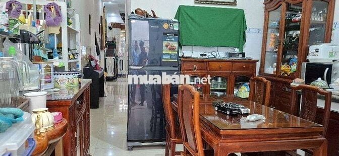 NHÀ ĐEP GIÁ TOT NGAY TRUNG TÂM LINH CHIỂU