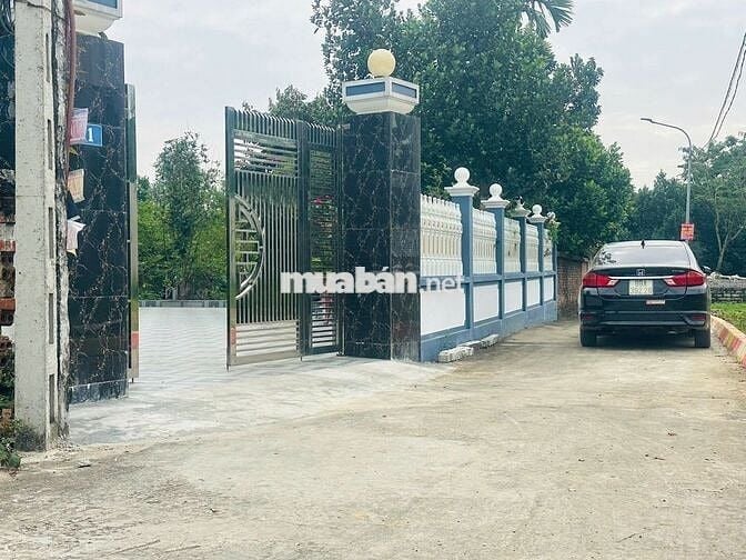 LOANH QUANH 3 TỶ, CÓ LÔ ĐẤT TUYỆT ĐẸP 122M2