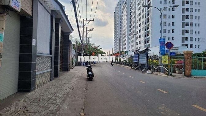 Cọc là lời, chốt là thu lúa, 252m², 4 tầng, mặt tiền đường, 22,9 tỷ.