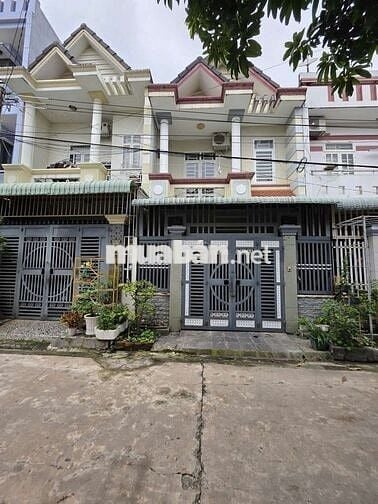 Nhà phố gần chợ Dĩ An 1, phường Tân Đông Hiệp, TP Dĩ An.