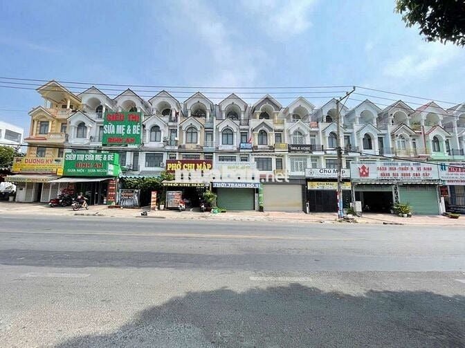 Nhà phố kdc Phú Hồng Thịnh gần làng đại học quốc gia Tphcm