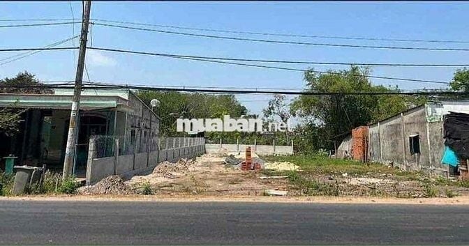 Đang kẹt tiền cần bán miếng đất thổ cư 220m2