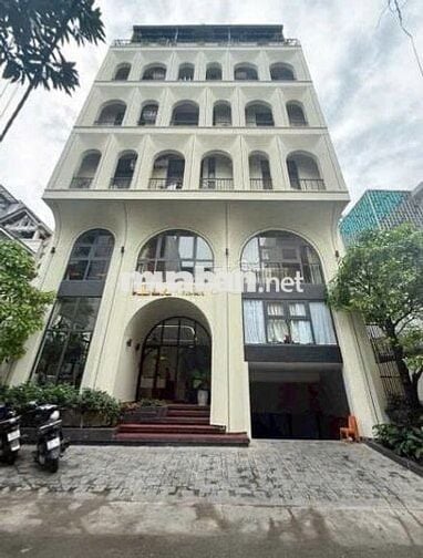 Chính chủ cho thuê nhà  mặt tiền  Cao Thắng, Quận 3