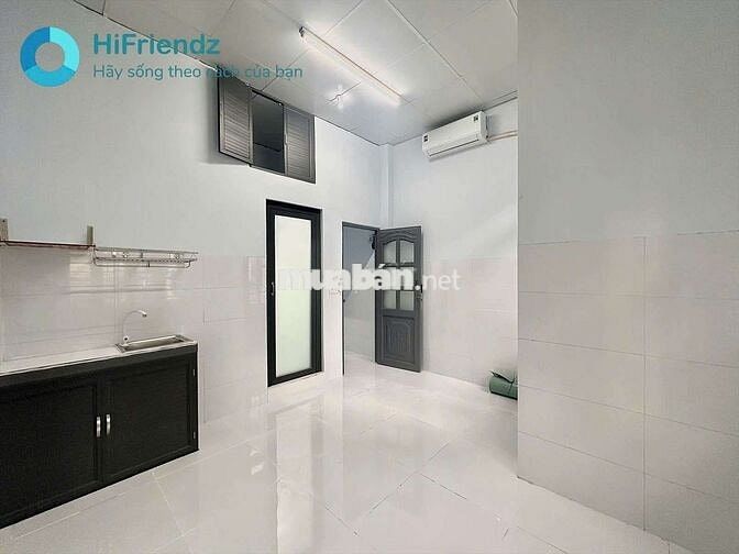 STUDIO NEW SẠCH SẼ CỬA SỔ BAN CÔNG LÊ ĐỨC THỌ DÁ MỀM TIỆN DI CHUYỂN