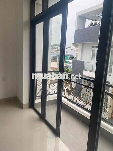 Chính chủ cần cho thuê nguyên căn hẻm ô tô - 5 phong -dtsd:320m