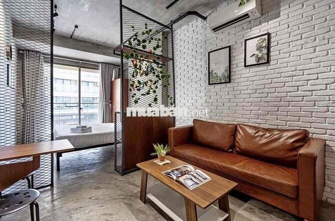 Căn Hộ Tách Bếp/Ban Công Cao Cấp đường Trường Sa gần cầu Thị Nghè, Q1