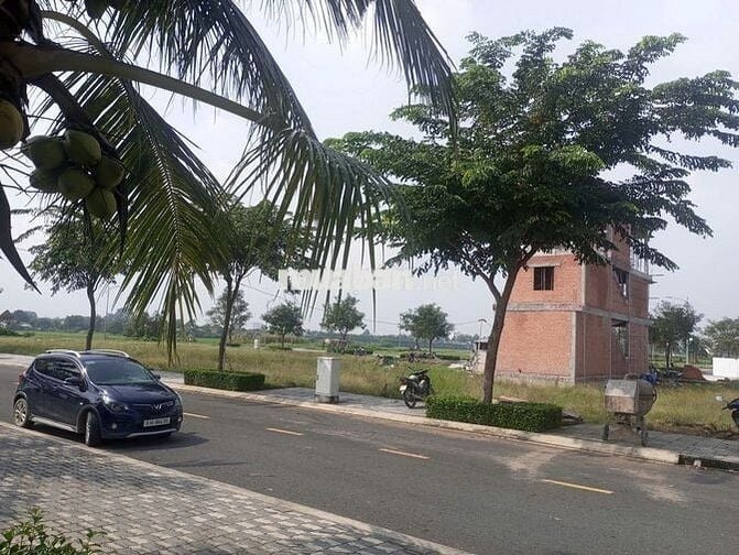 ĐẤT MT NHỰA 14m ĐÃ CÓ SỔ HỒNG RIÊNG ,GIÁ  950TR/90M,NGAY CẦU BÌNH ĐIỀN