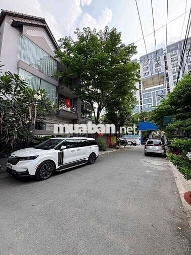 DÃY TRỌ C4. 137M2 CHỈ HƠN 50TR/M2. HXH 6M XÂY 6 TẦNG. GẦN CHỢ THẠCH ĐÀ