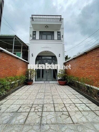 Tôi chính chủ cần bán gấp căn nhà gấp xoay tiền lo cho con  nằm viện