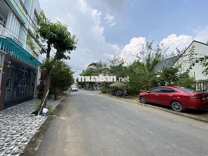 SIÊU PHẨM ĐẤT 100M2 - GẦN CẦU PHÚ THUẬN - ĐƯỜNG TRƯỚC NHÀ 10M -GIÁ TỐT